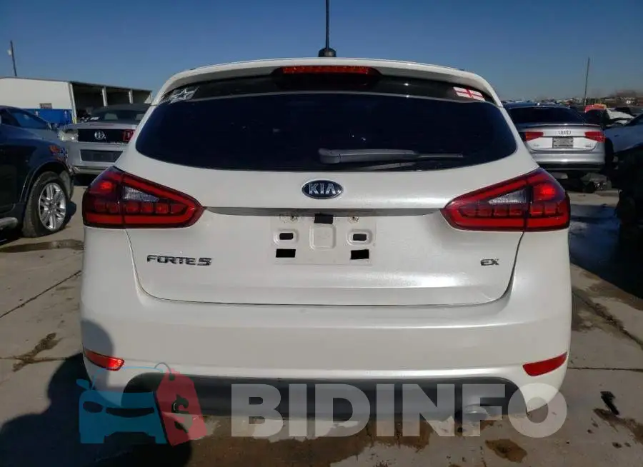 KNAFX5A86H5676021 Photo# 6
