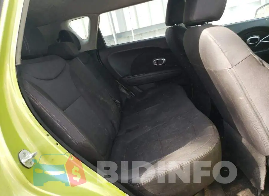 KNDJN2A21F7817642 Photo# 10