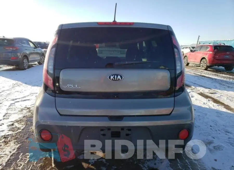 KNDJN2A25J7622135 Photo# 6