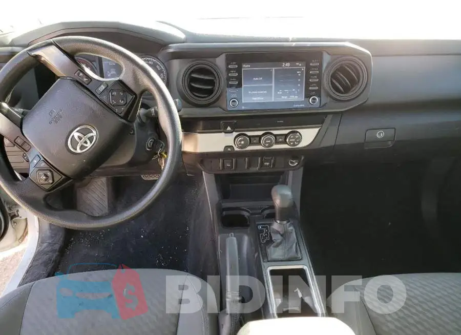 3TYRX5GN8MT009893 Photo# 8