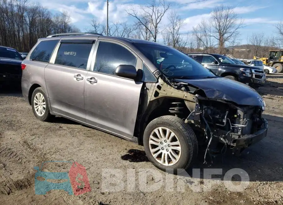 5TDYK3DCXGS709447 Photo# 4