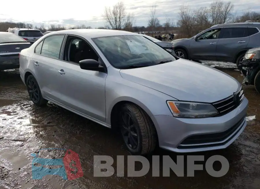 3VWD67AJ5GM313646 Photo# 4