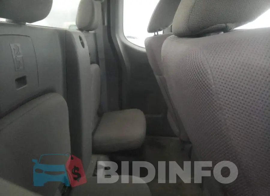 1N6BD0CT5FN744494 Photo# 10