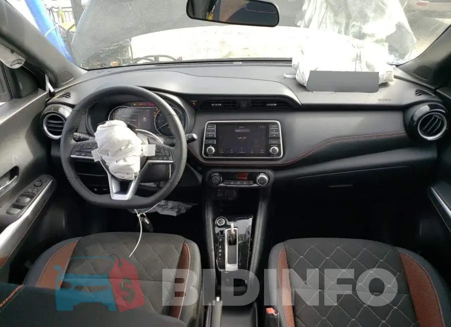 3N1CP5CU9JL533329 Photo# 8