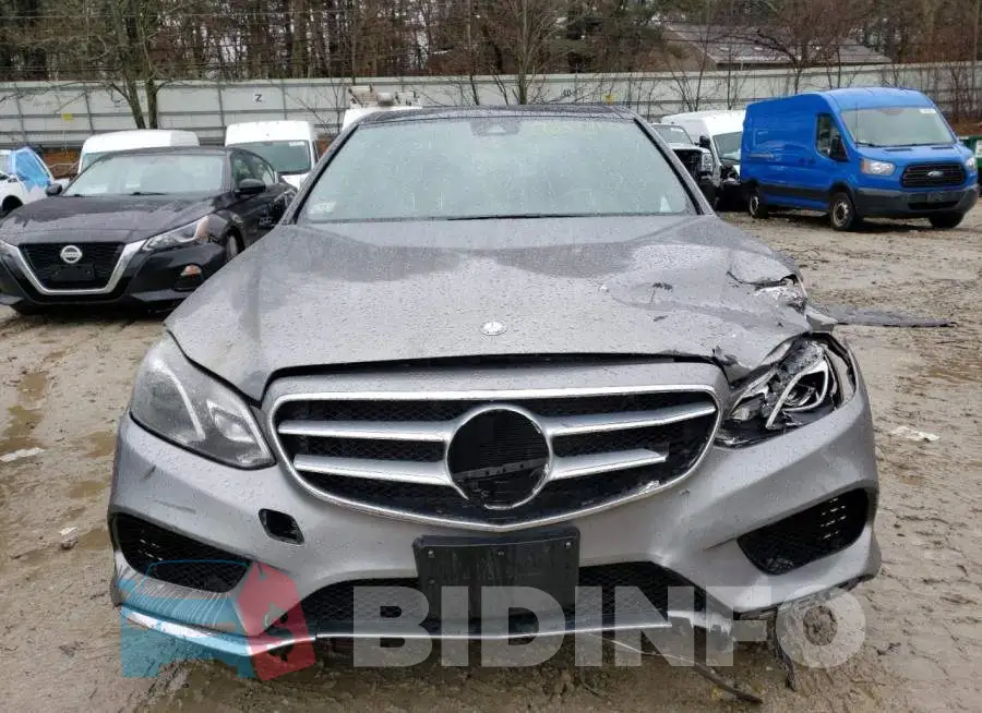 WDDHF8JB4FB120564 Photo# 5