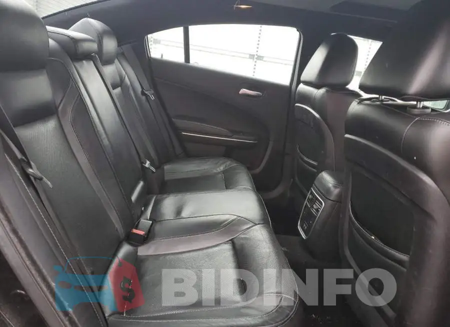 2C3CDXBG1KH695595 Photo# 10