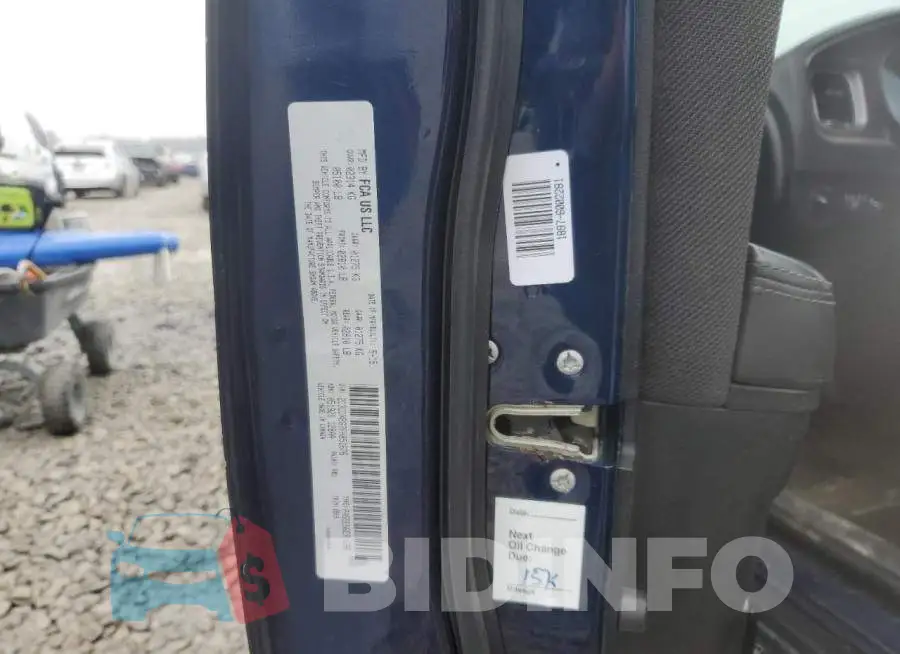 2C3CDXBG7FH851676 Photo# 12