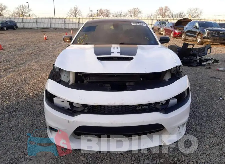 2C3CDXGJ0KH600030 Photo# 5