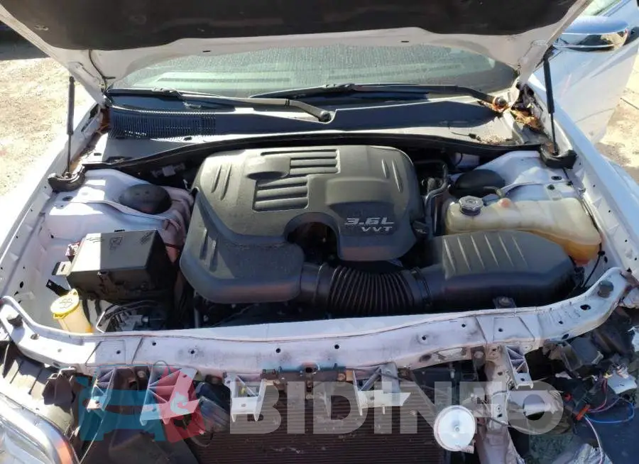 2C3CCAEG4KH689351 Photo# 11