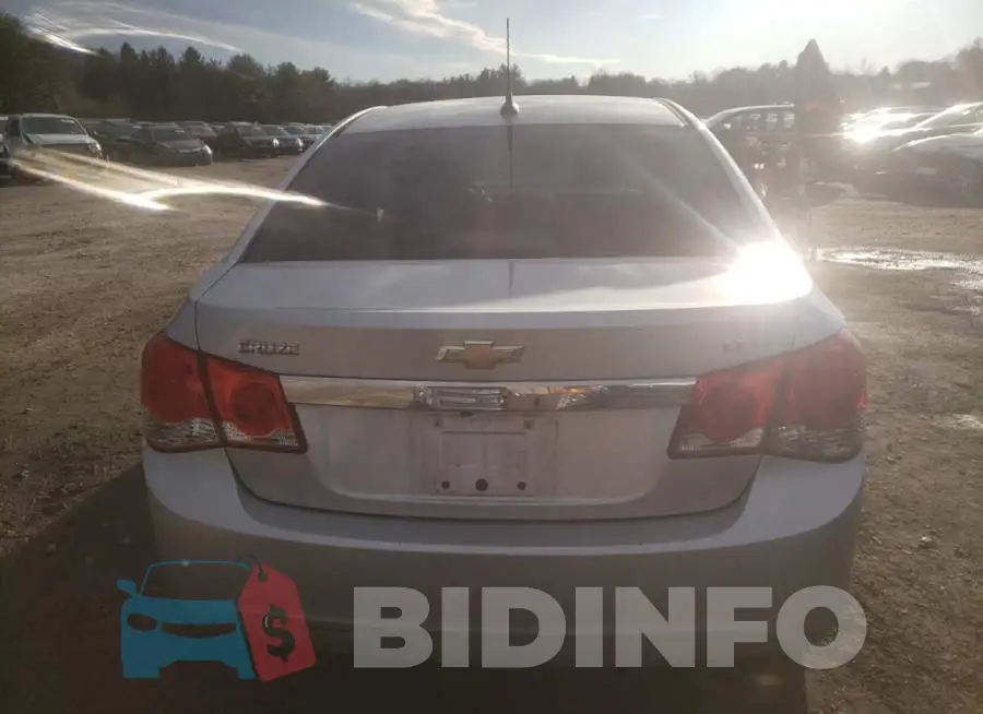 1G1PC5SB7E7442427 Photo# 6