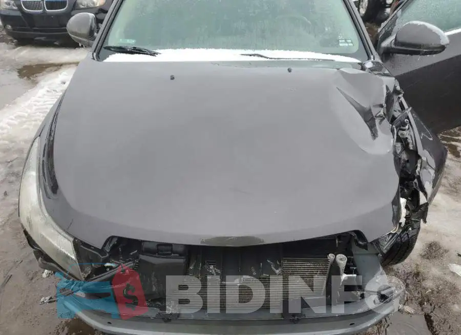 1G1PE5SB1F7120992 Photo# 11