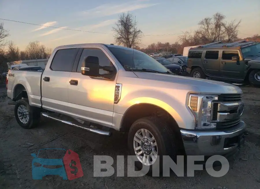1FT7W2B69JEC61058 Photo# 4