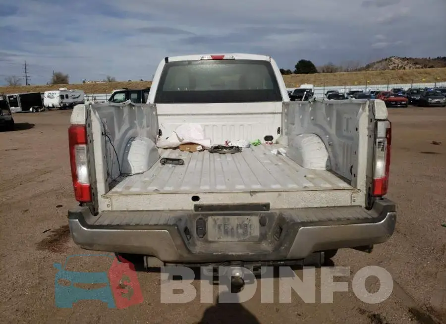 1FT7X2B67KEG42874 Photo# 6