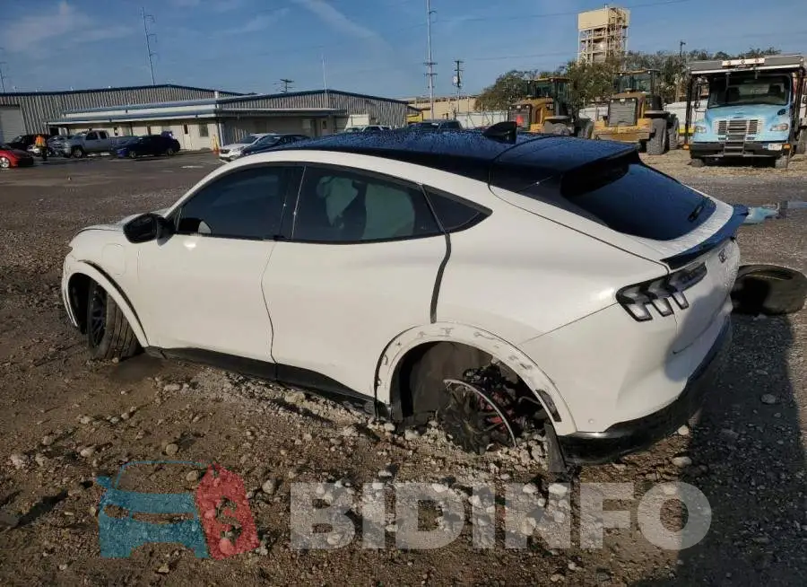 3FMTK4SE9MME01066 Photo# 2