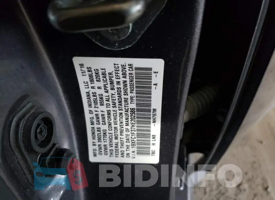 19XFC1F37HE202586 Photo# 12