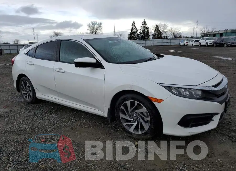 19XFC2F72JE209296 Photo# 4
