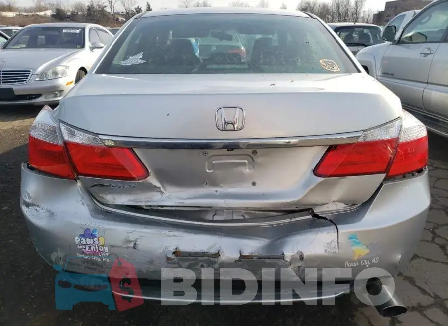 1HGCR2F30FA144247 Photo# 6
