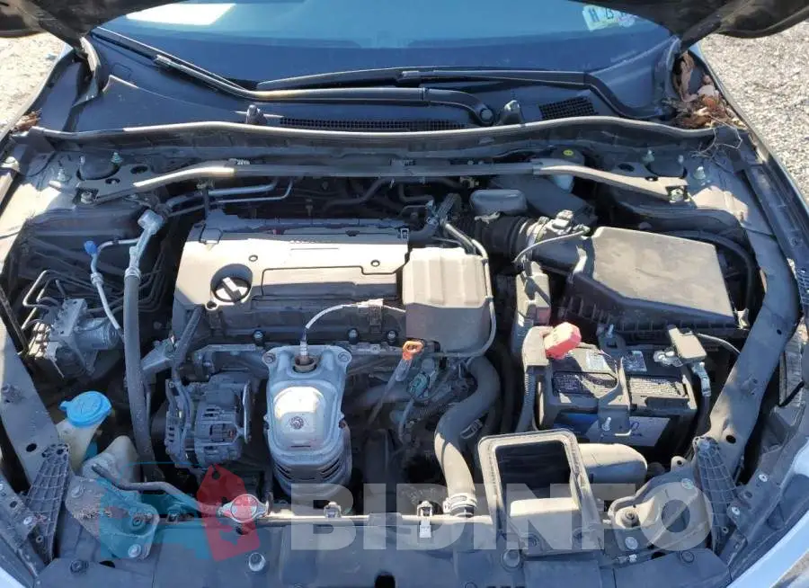 1HGCR2F5XGA154108 Photo# 11