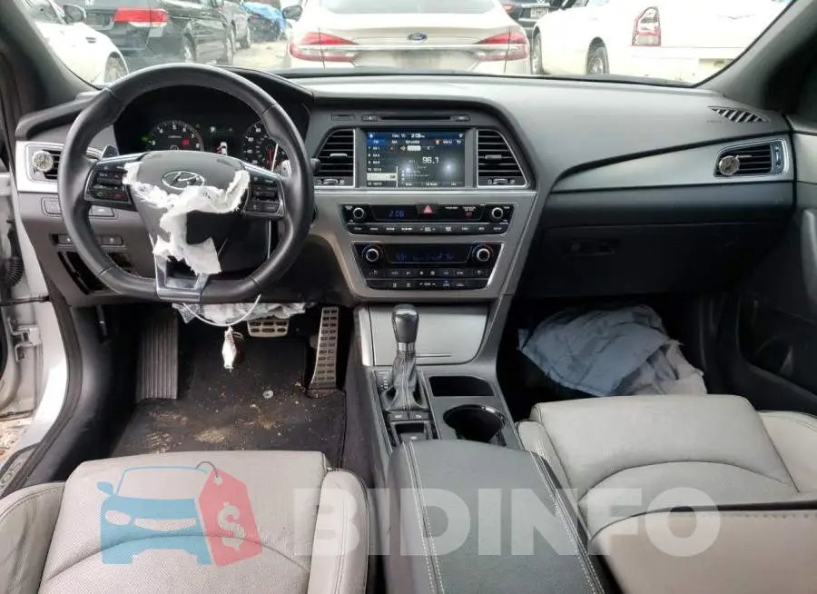 5NPE34AB2FH163636 Photo# 8