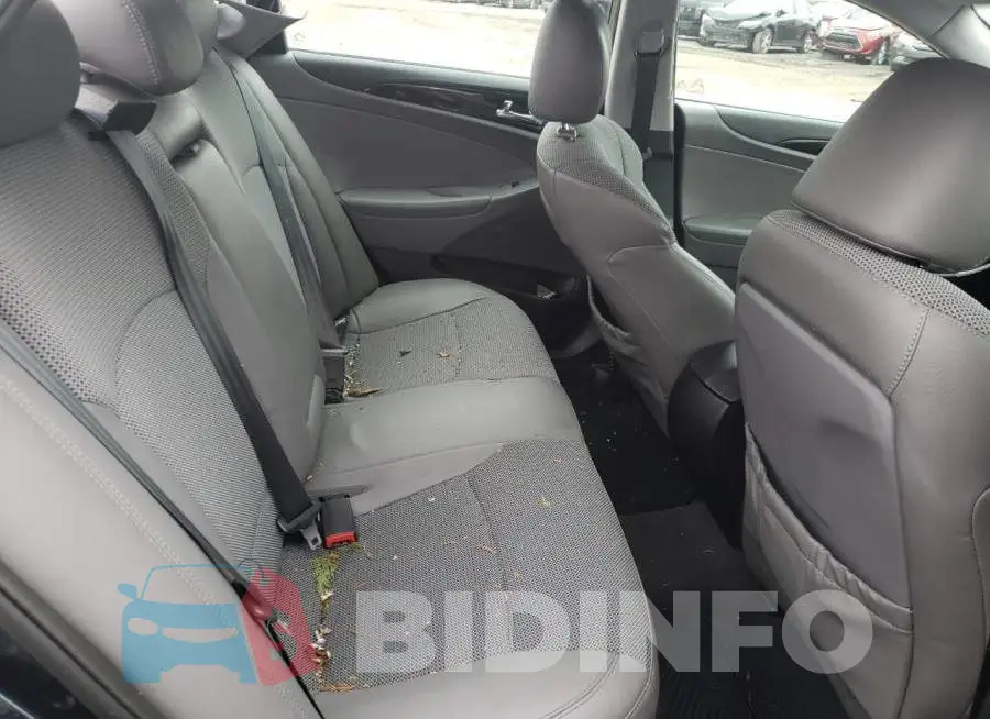 5NPEC4AC1EH818151 Photo# 10