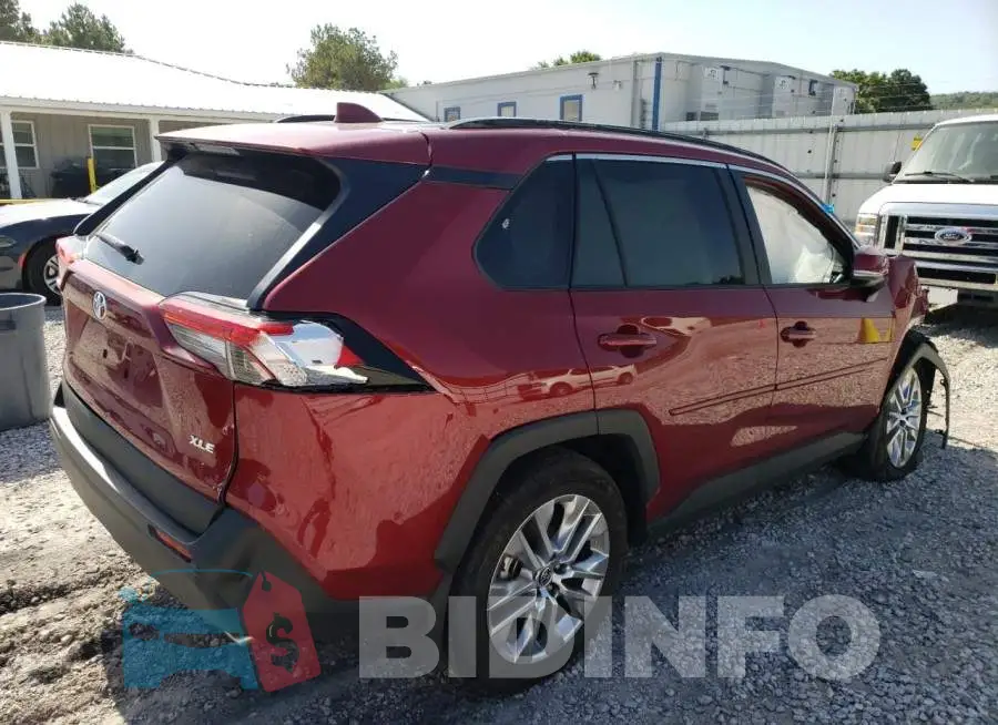 2T3C1RFV2MW181637 Photo# 4