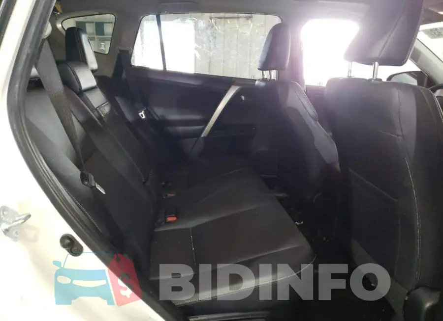 JTMDJREVXGD020332 Photo# 11