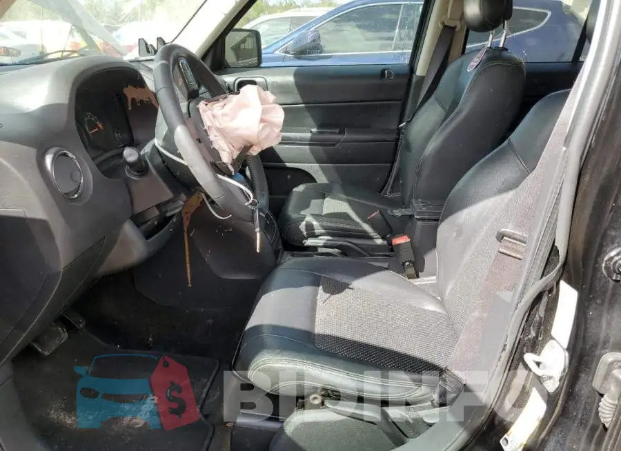 1C4NJPBA9GD677603 Photo# 7