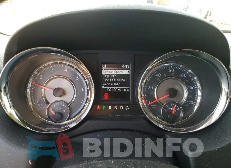 2C4RC1CGXER108829 Photo# 9