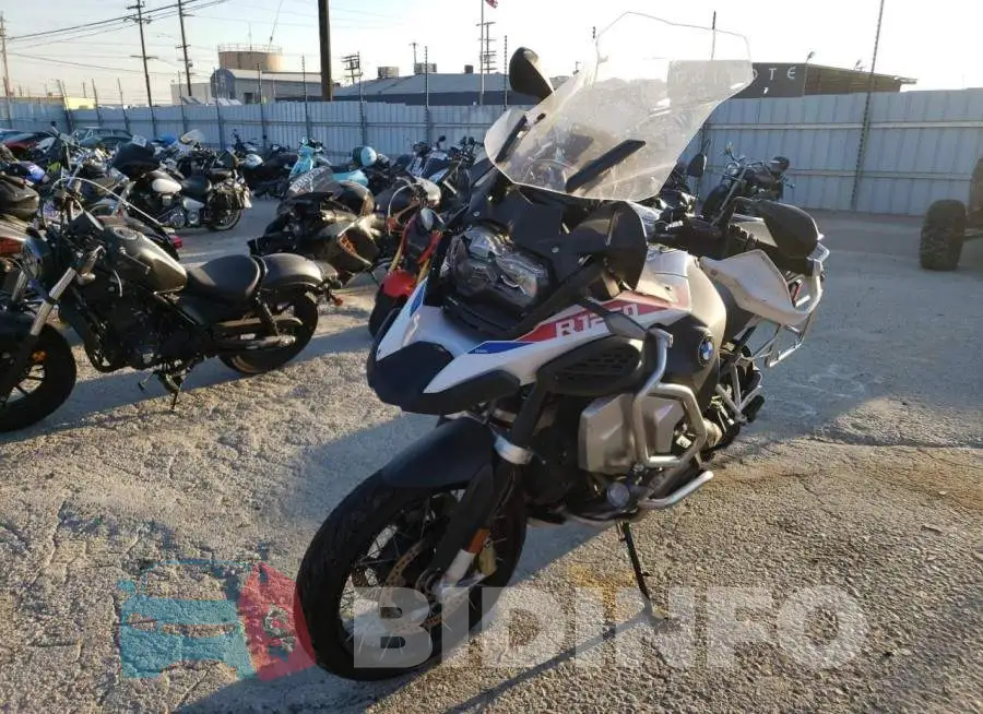 WB10M1302N6F06830 Photo# 2