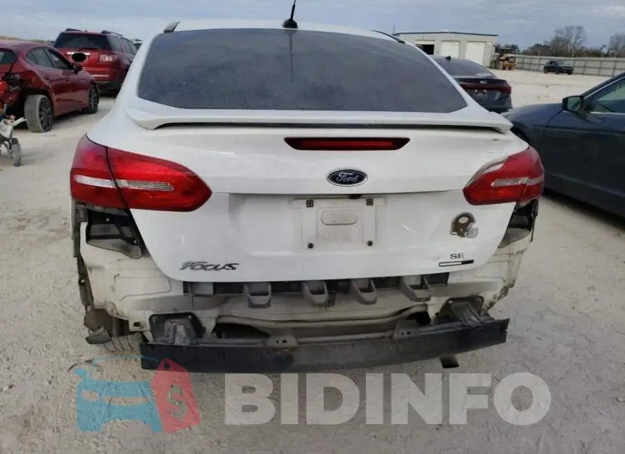 1FADP3F21GL391147 Photo# 6