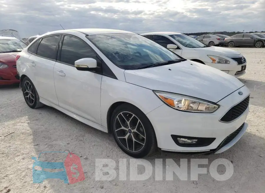 1FADP3F21GL391147 Photo# 4