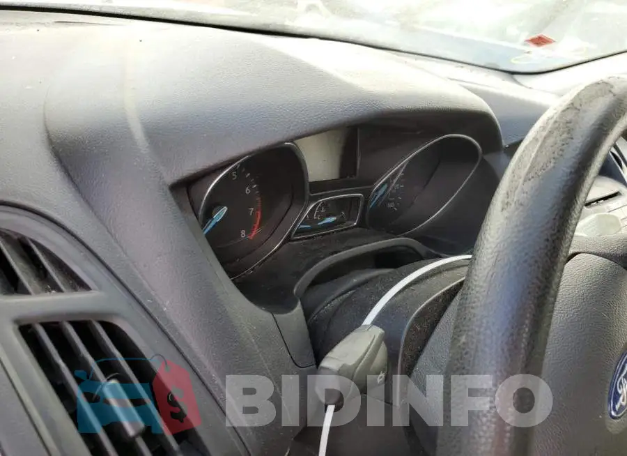 1FADP3F28GL311035 Photo# 8