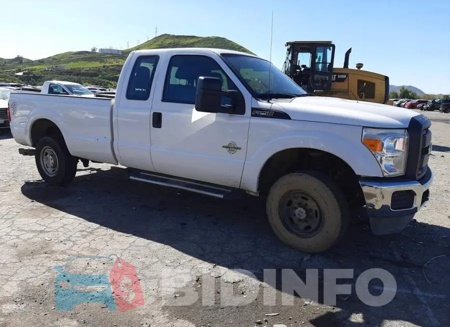 1FT7X2BTXEEA97960 Photo# 4