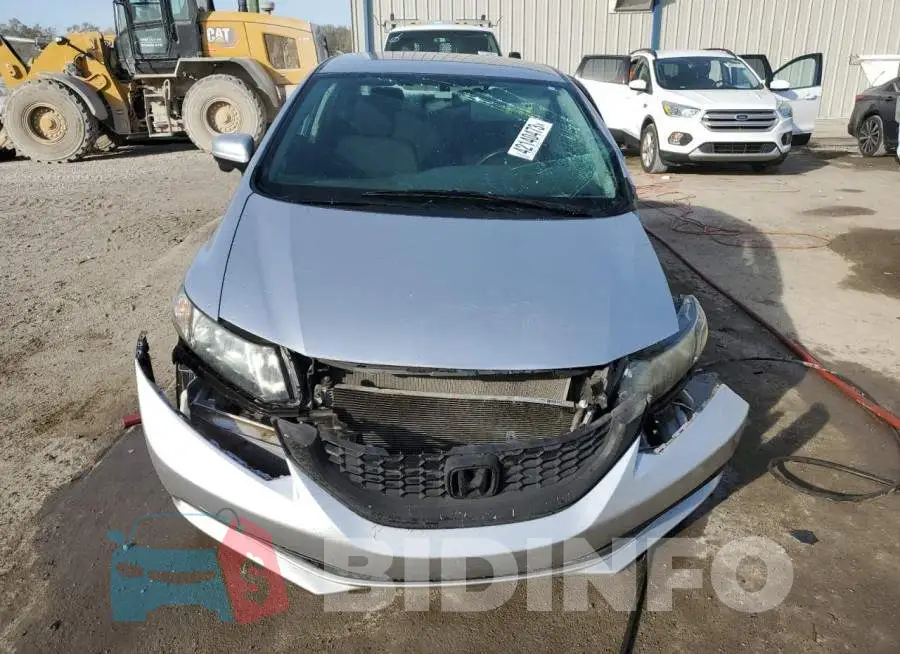19XFB2F70FE019152 Photo# 5