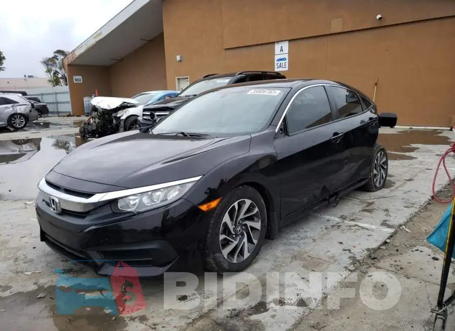 2HGFC2F7XHH524878 Photo# 1