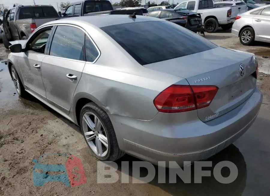 1VWCS7A31EC030362 Photo# 2