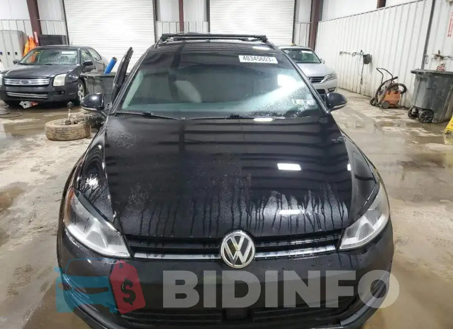 3VW017AU4HM508274 Photo# 5