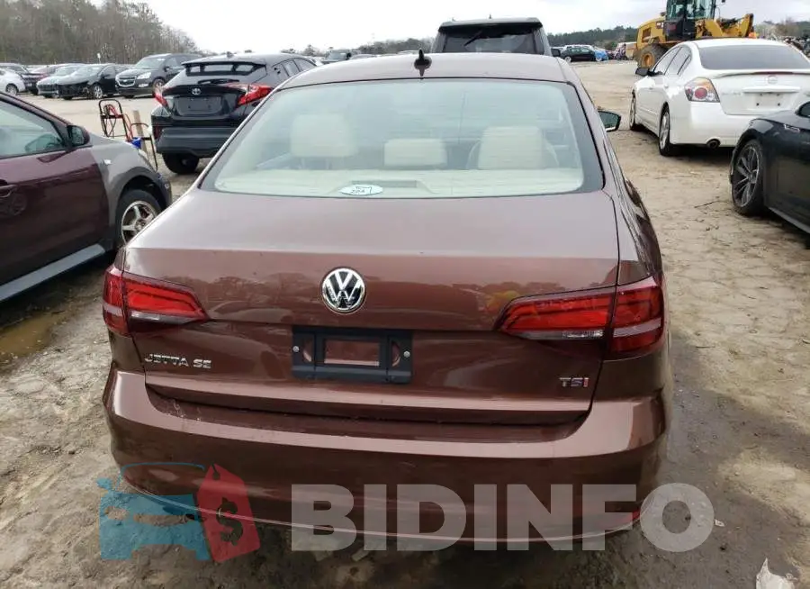 3VWD67AJ7GM407835 Photo# 6