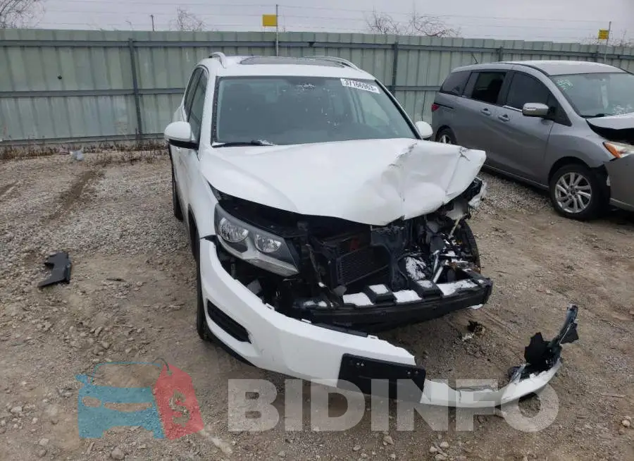 WVGRV7AX4HW502768 Photo# 5