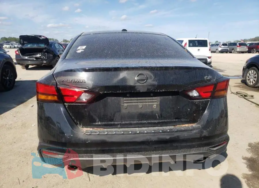 1N4BL4CV5KC185877 Photo# 6