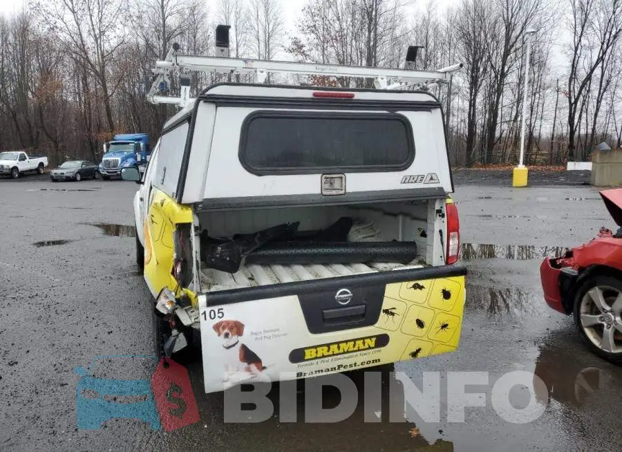 1N6BD0CT6HN742787 Photo# 6