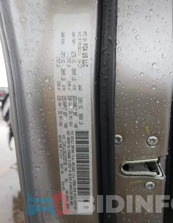 1C4PJLCB2JD537165 Photo# 12
