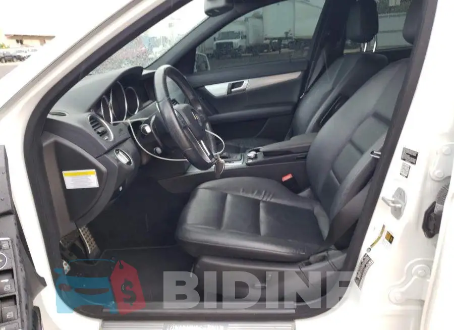 WDDGF4HB1EA942351 Photo# 7