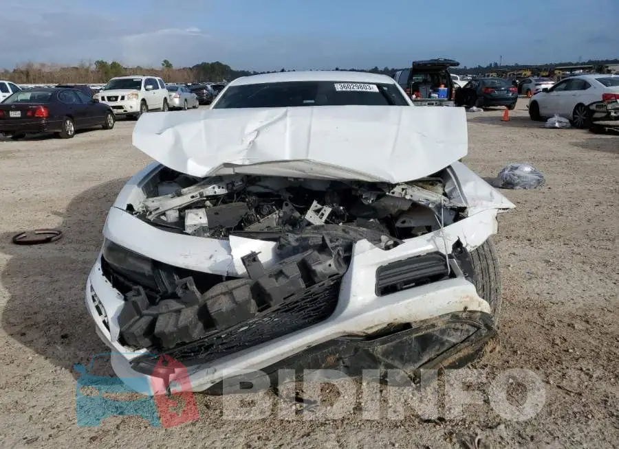 2C3CDXBG2KH544507 Photo# 5