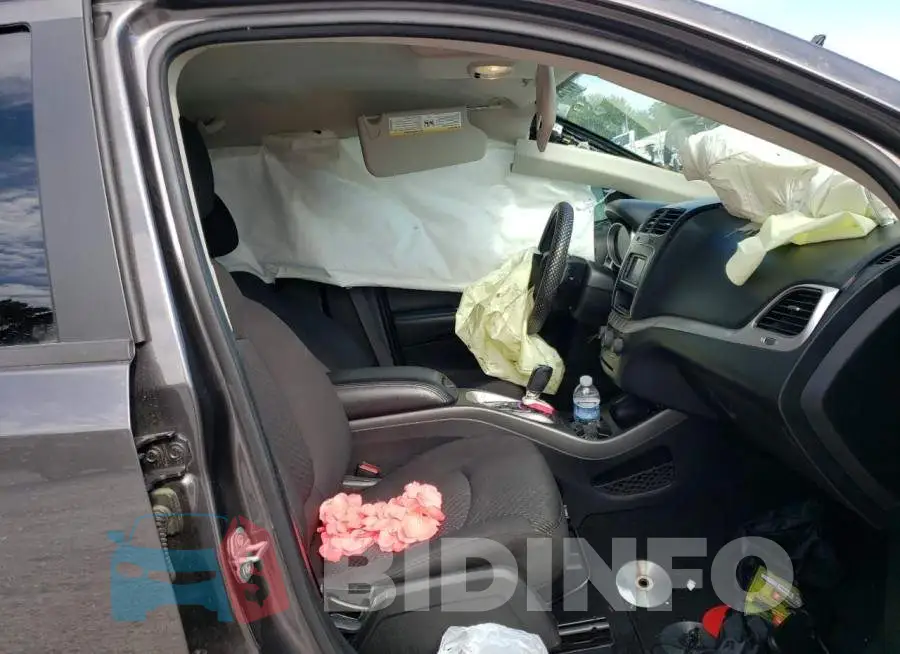 3C4PDCAB7JT218350 Photo# 5
