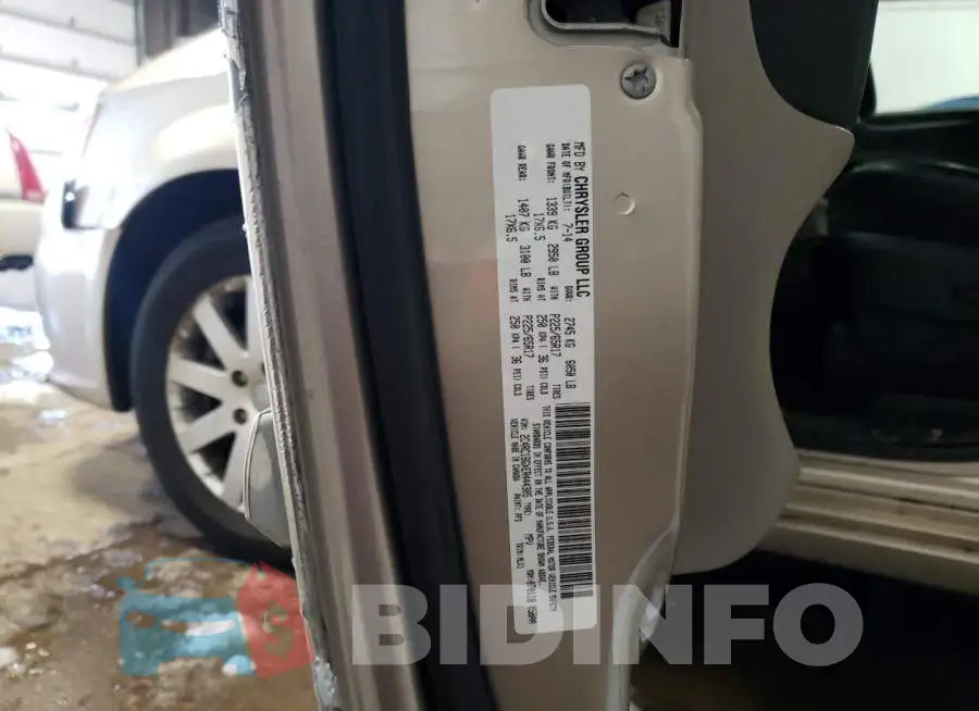 2C4RC1BGXER444305 Photo# 13
