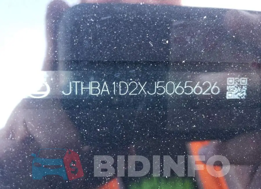 JTHBA1D2XJ5065626 Photo# 12