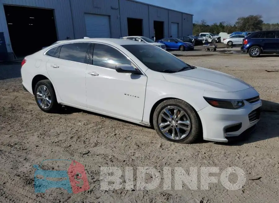 1G1ZD5ST5JF232925 Photo# 4