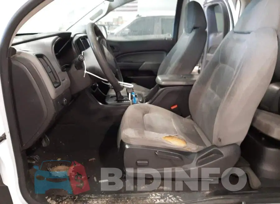 1GCHSAEA1F1228659 Photo# 7