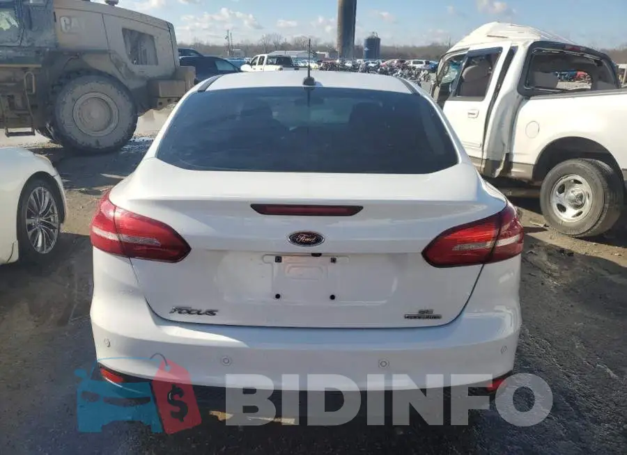 1FADP3F27GL405892 Photo# 6